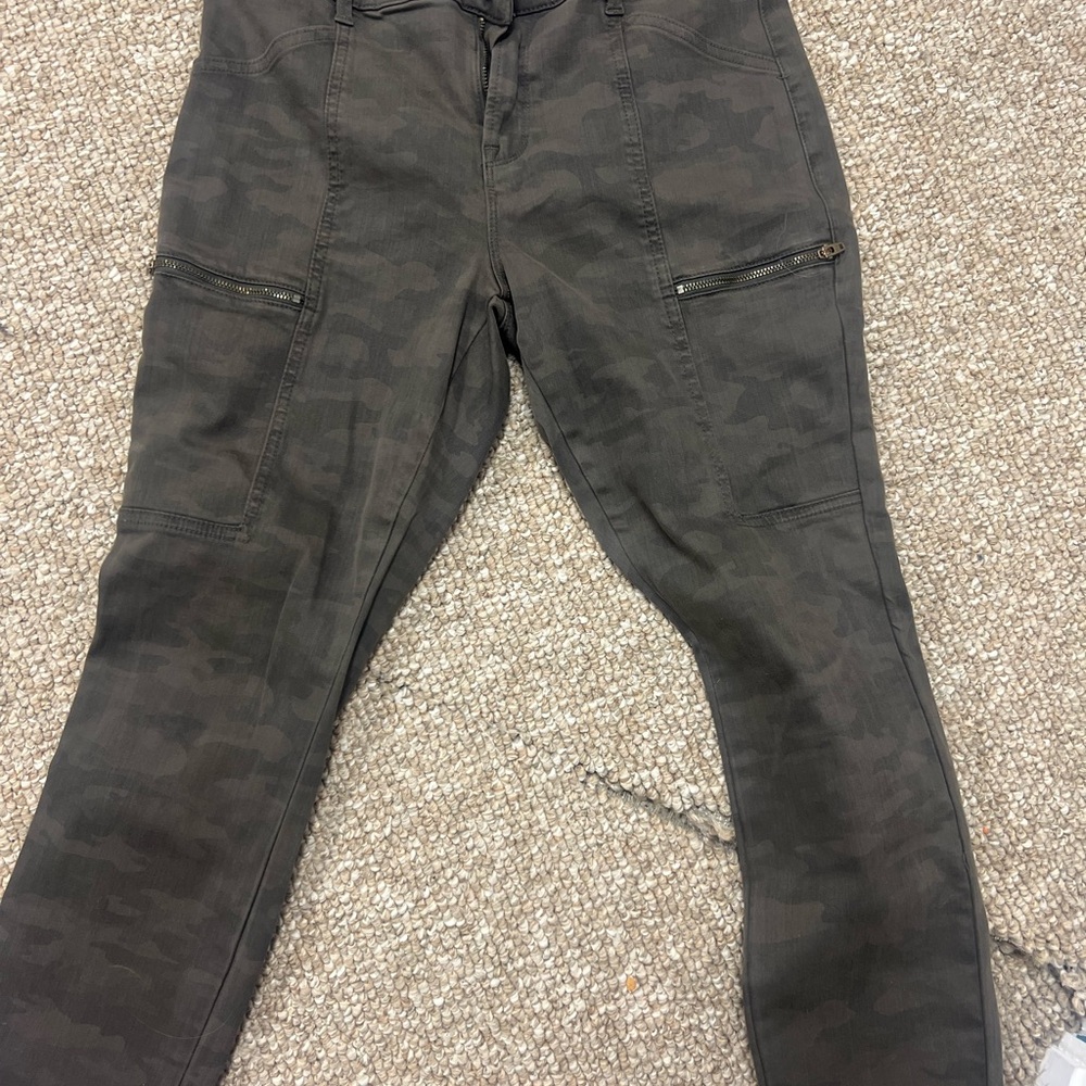 Pistola Camouflage Women Jeans - Black